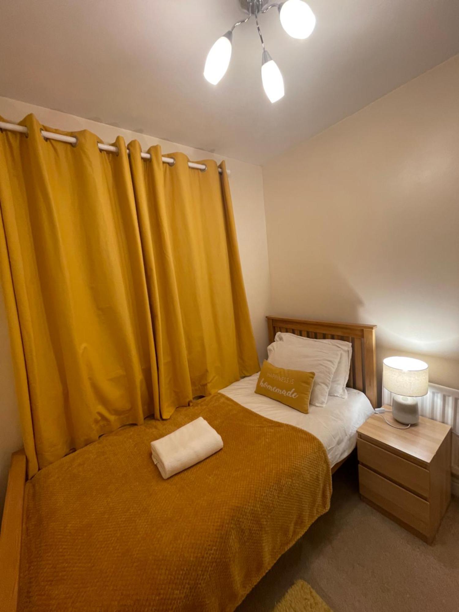 Holiday Home In Cardiff. Sleeps 6 Exterior photo