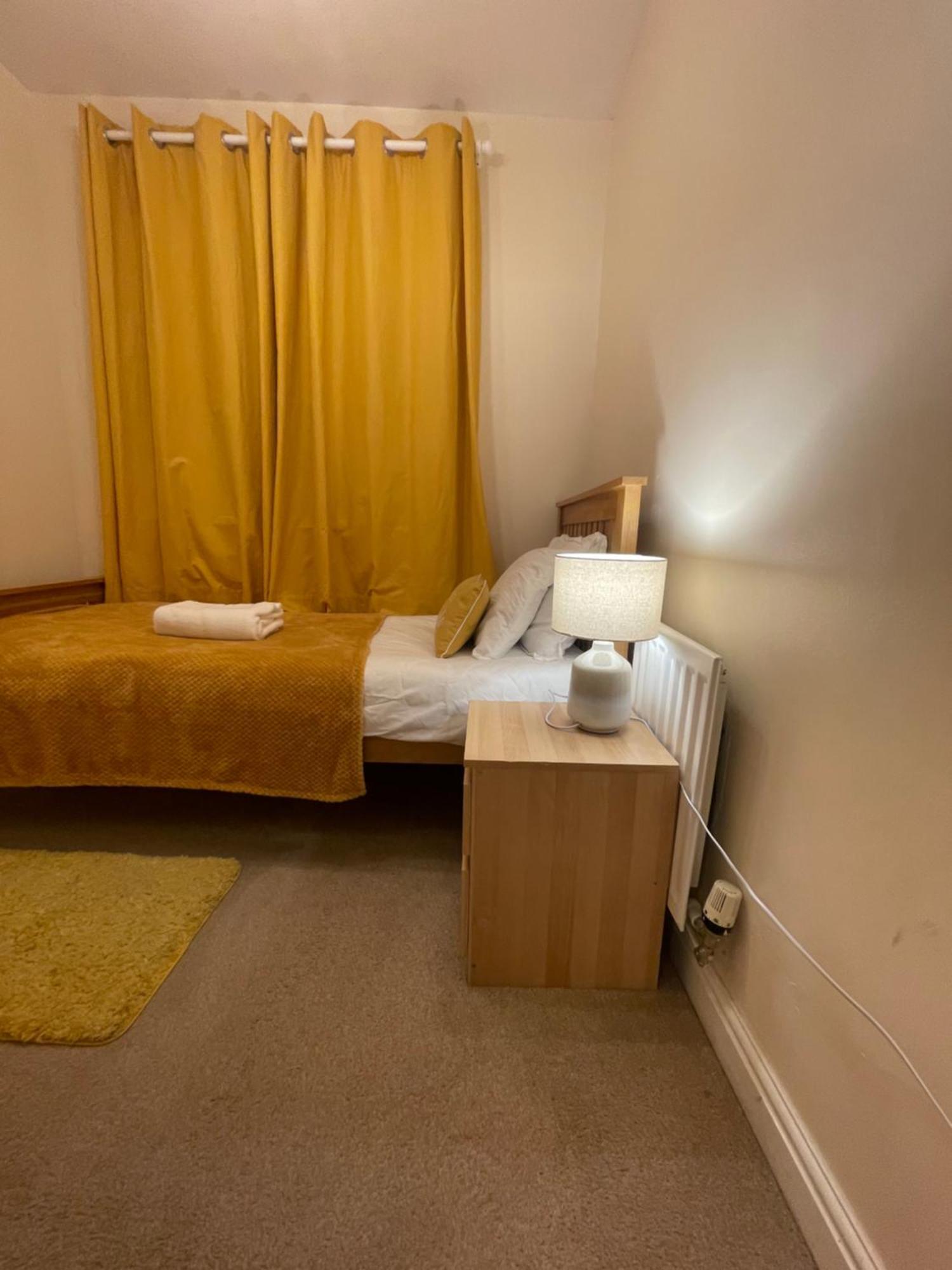 Holiday Home In Cardiff. Sleeps 6 Exterior photo